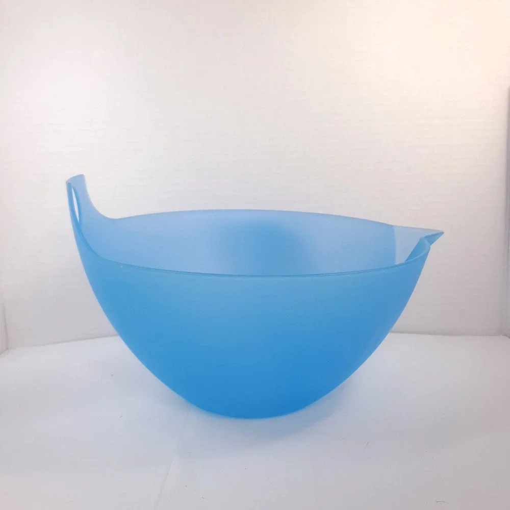 Emruss Blue Plastic Mixing Bowl Handle Pour Spout plastic Made USA frosted clear